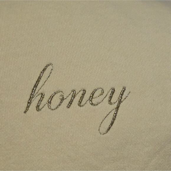 Brandy Melville Honey Embroidered Crewneck Sweatshirt Casual Comfy Pullover - Picture 7 of 8